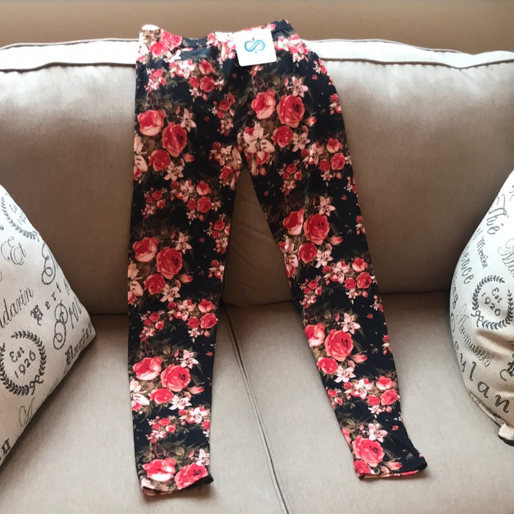 1 Left!! Women’s legging🍁 Floral Print Legging - Picture 6 of 8
